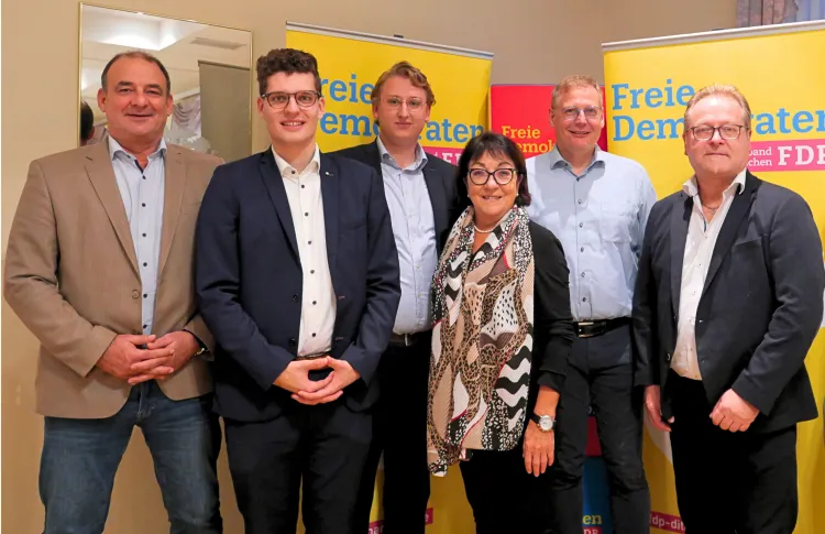 Frank Zabel, Nils Kuchel, Neel Nissen, Veronika Kolb, Lorenz Matzen und Michael Wamser